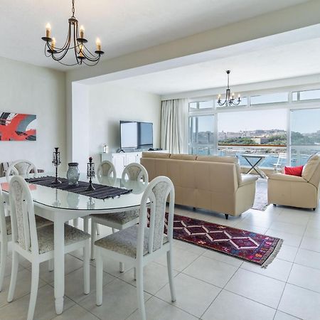 Stunning - Seafront 3-Bedroom 6Th Floor Sliema Exteriér fotografie